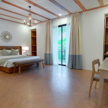 Thunderbird Resorts - Rizal Binangonan Exterior photo